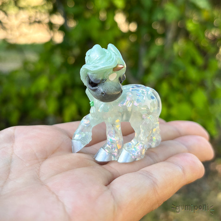 Mint Platinum Stardust Grumpicorn
