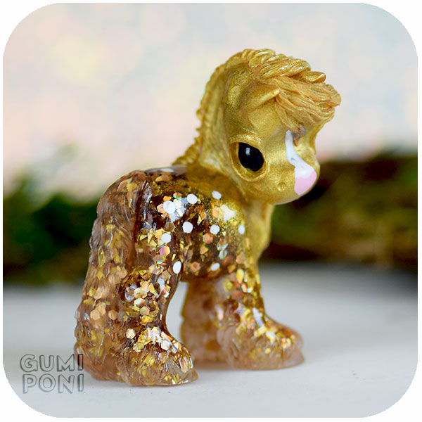 Gold GumiPoni
