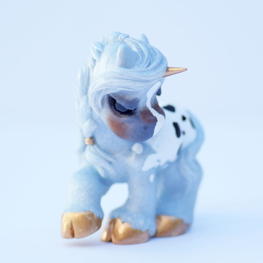 Jumbo light grey appy Grumpicorn