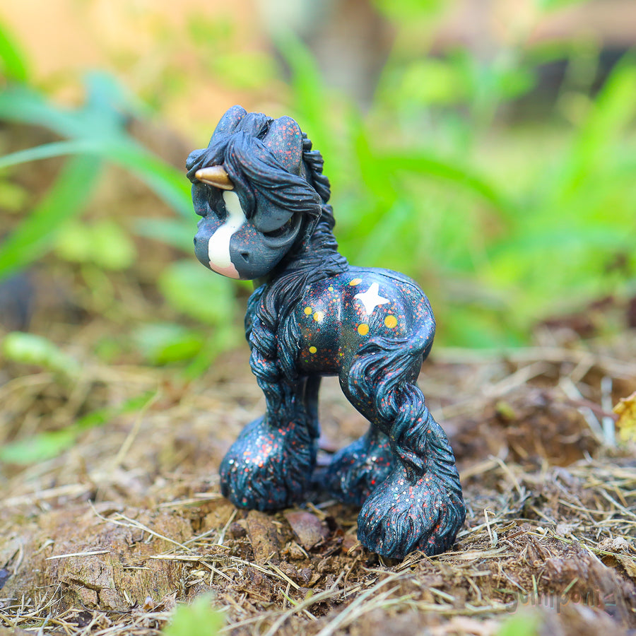 Lava Rock Grumpicorn GumiPoni