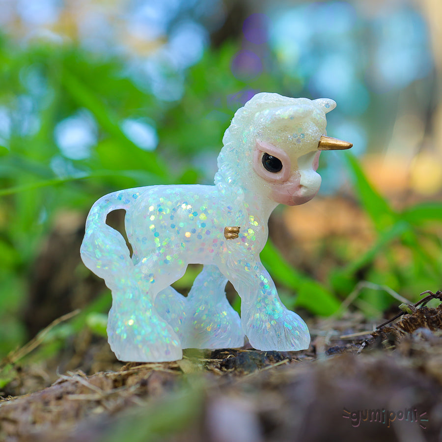 Opal Glitter Honey GumiPoni