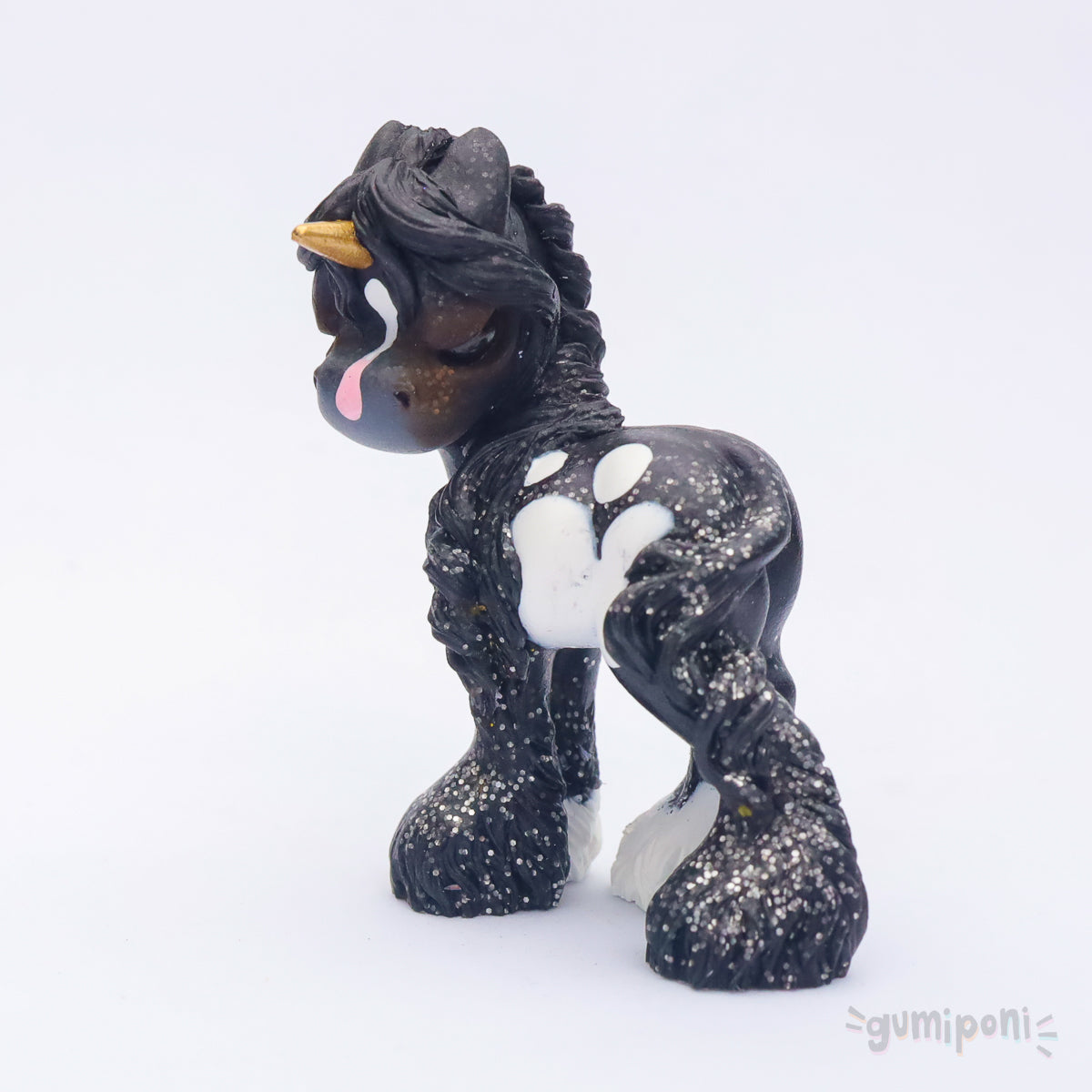 Black Friday Grumpicorn GumiPoni