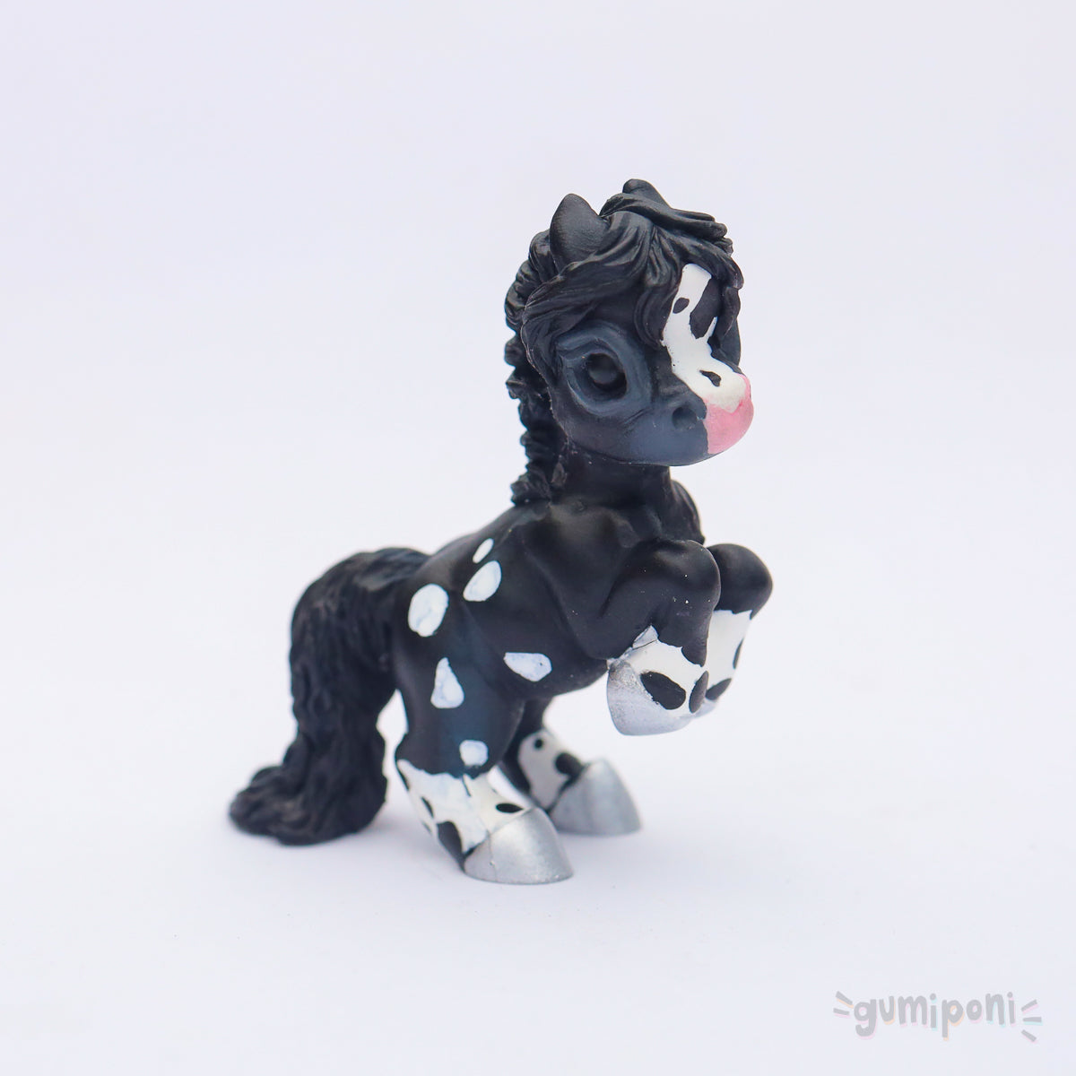 Black Friday Brumby GumiPoni