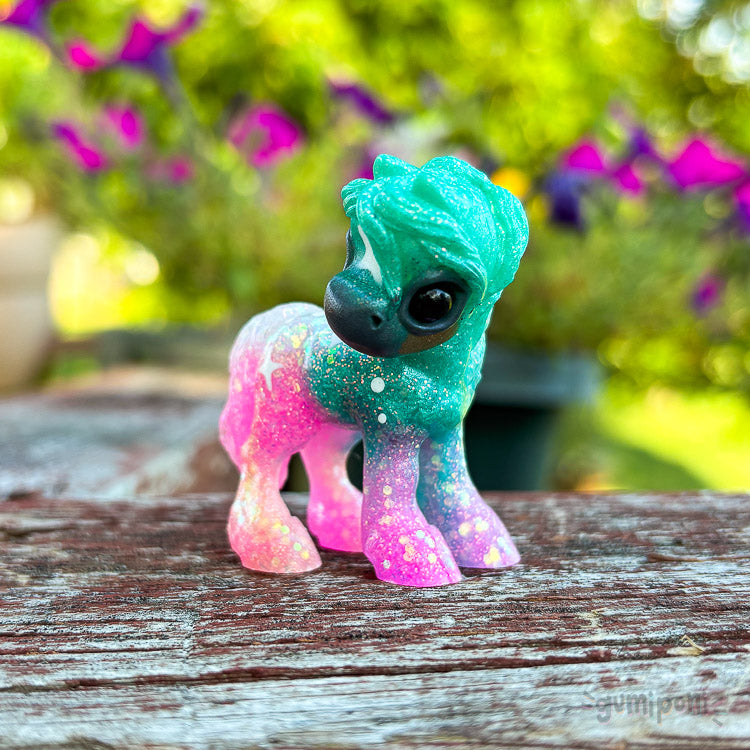 Cotton Candy Dahlia GumiPoni