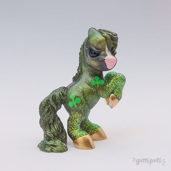Shamrock Oscar GumiPoni