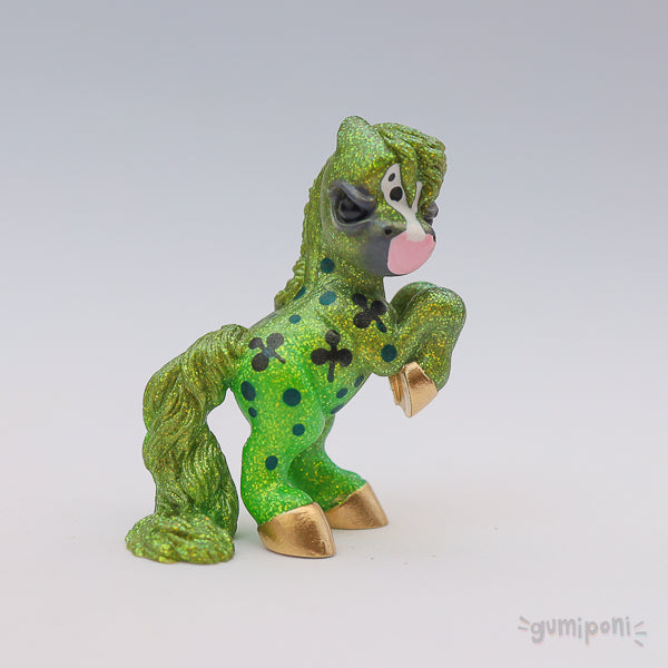 Shamrock Oscar GumiPoni