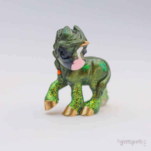 Shamrock Grumpicorn GumiPoni