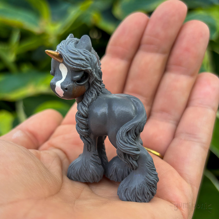 Grey Grumpicorn GumiPoni