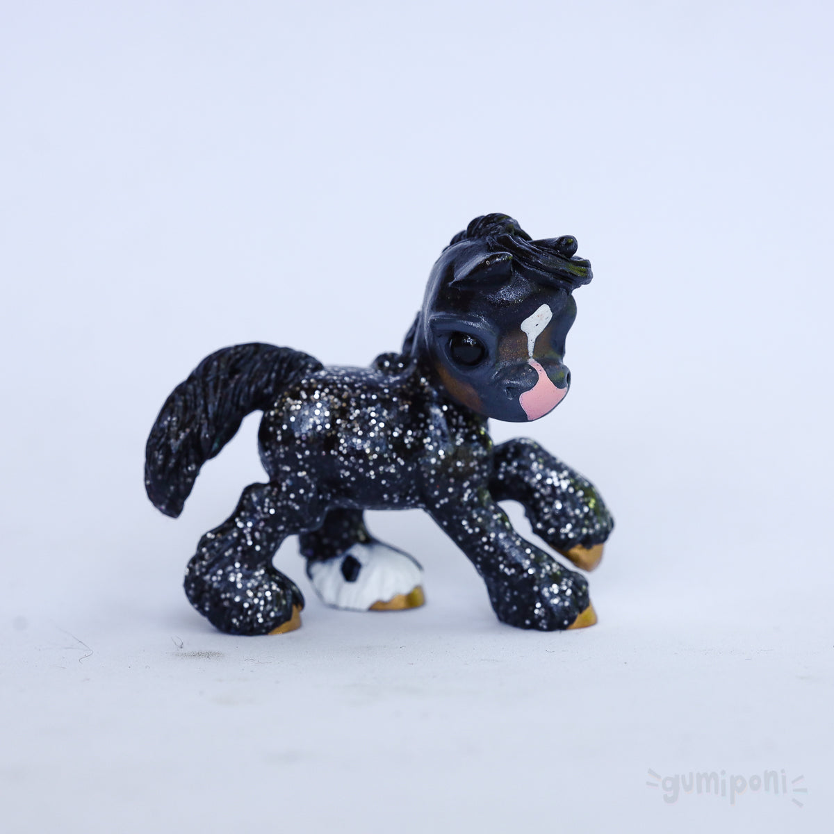 Silver Sparks Mustang GumiPoni