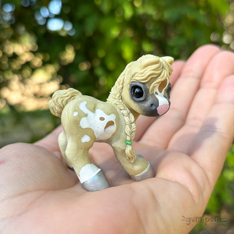 Banana Milkshake Dumpling GumiPoni