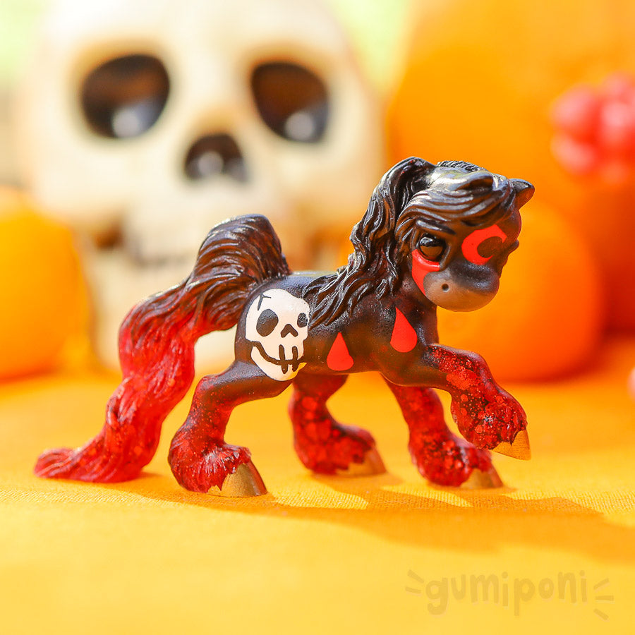 Skully Amira GumiPoni