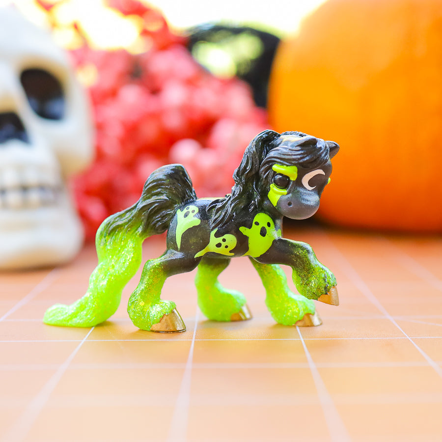Ghostie Amira GumiPoni