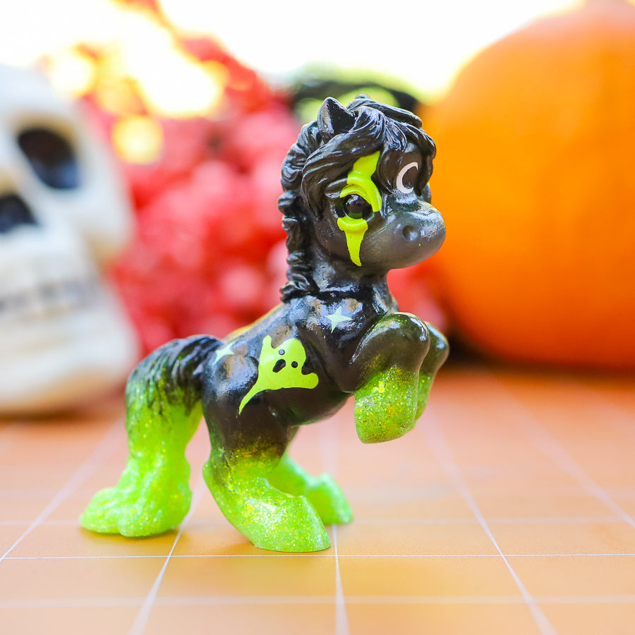 Ghostie Brumby GumiPoni