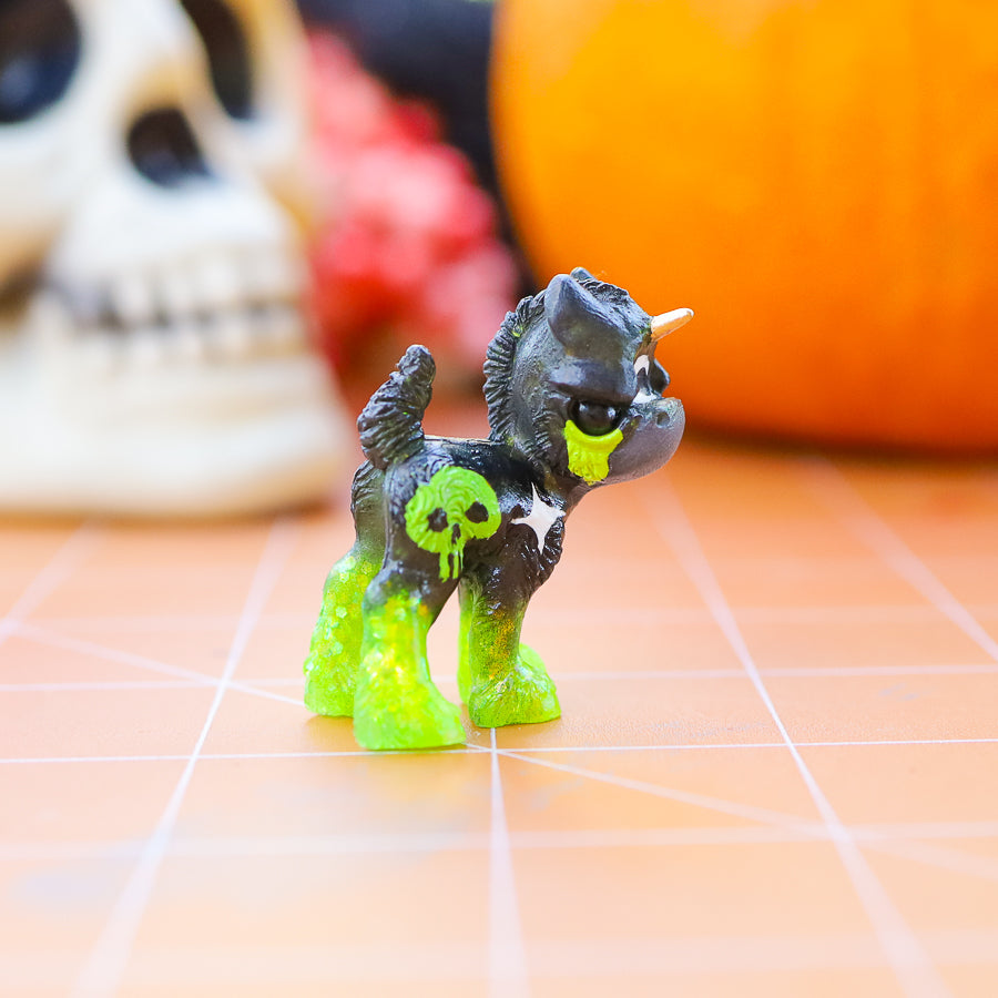 Skully Spike GumiPoni