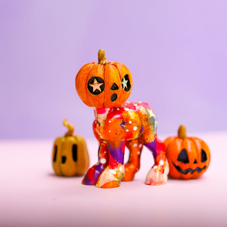 "Tom" Pumpkin Head GumiPoni