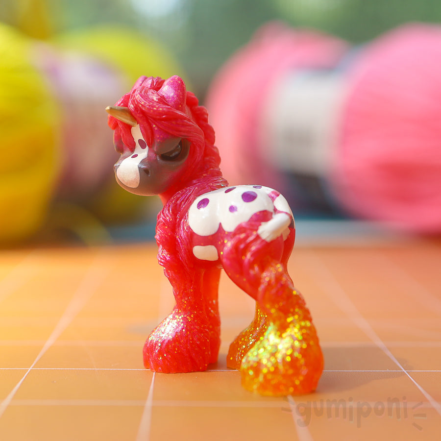 Pink Appy Grumpicorn GumiPoni