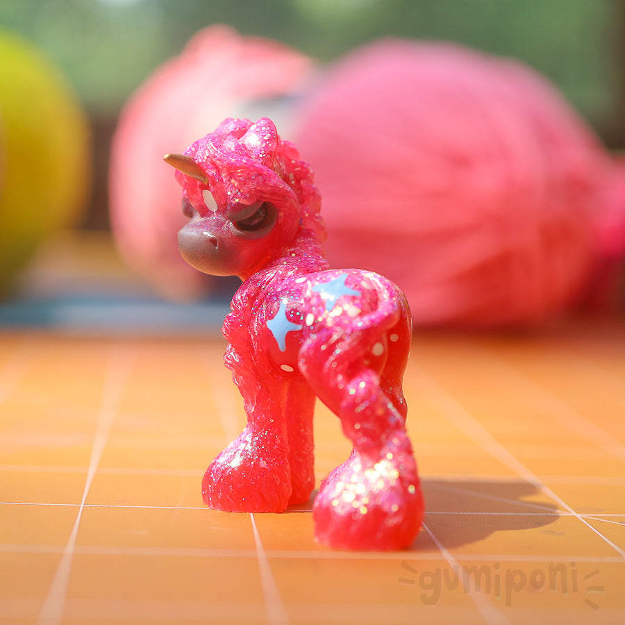 Pink Grumpicorn GumiPoni
