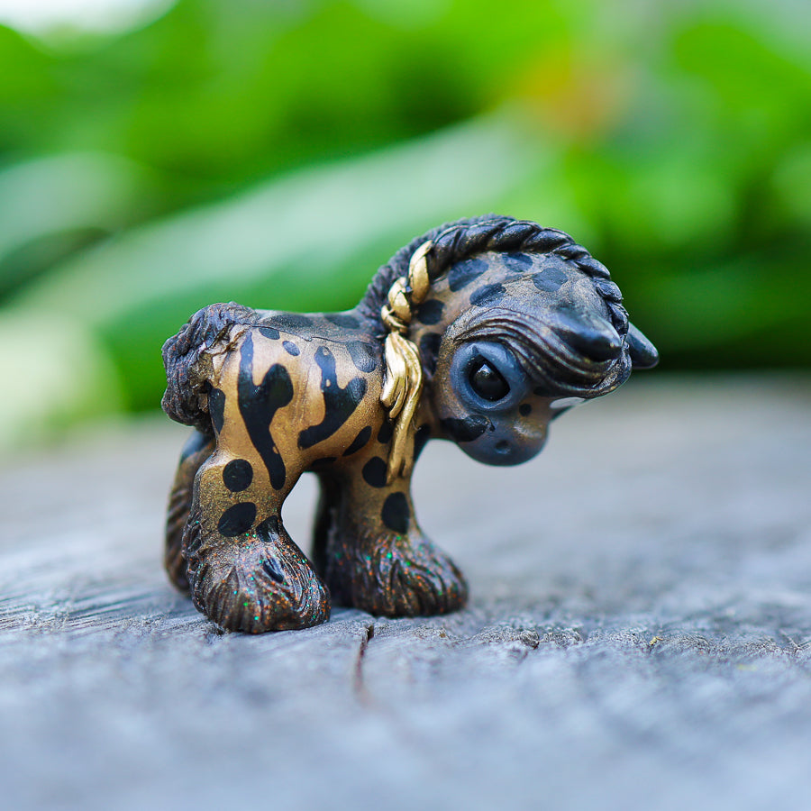Spotted Clyde GumiPoni