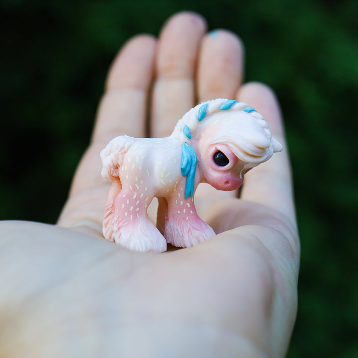 Pink Clyde GumiPoni
