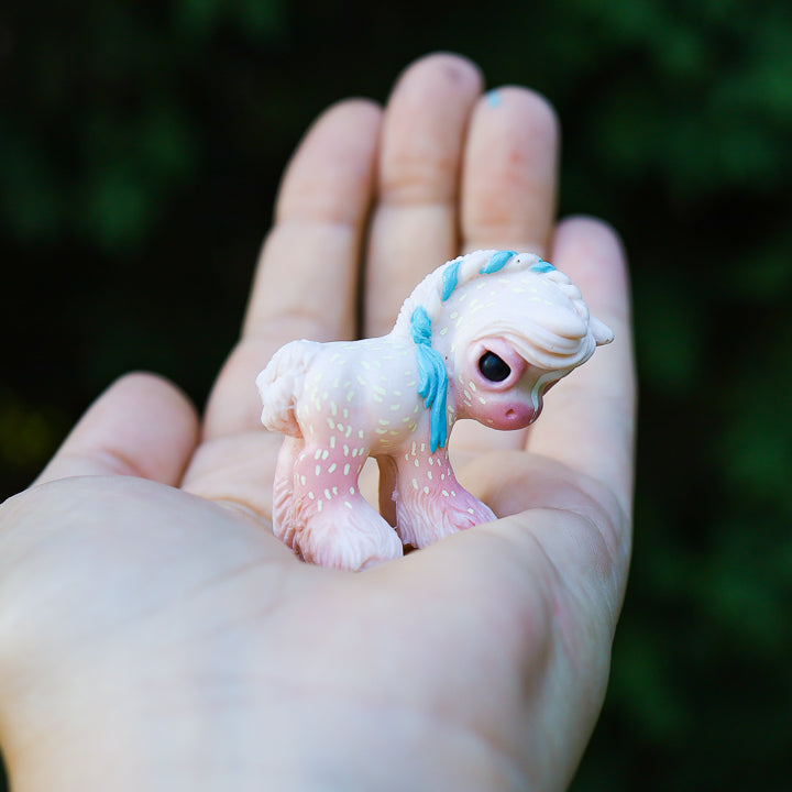 Pink Clyde GumiPoni