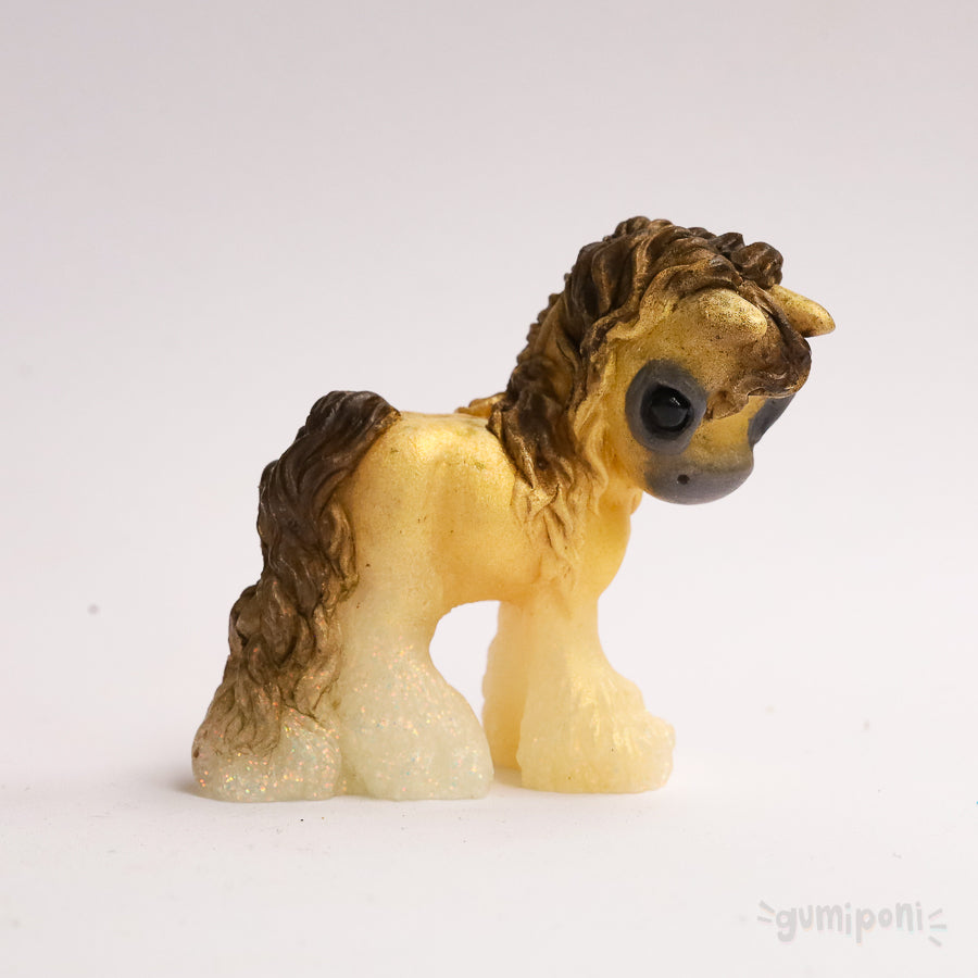Cream Blossom GumiPoni