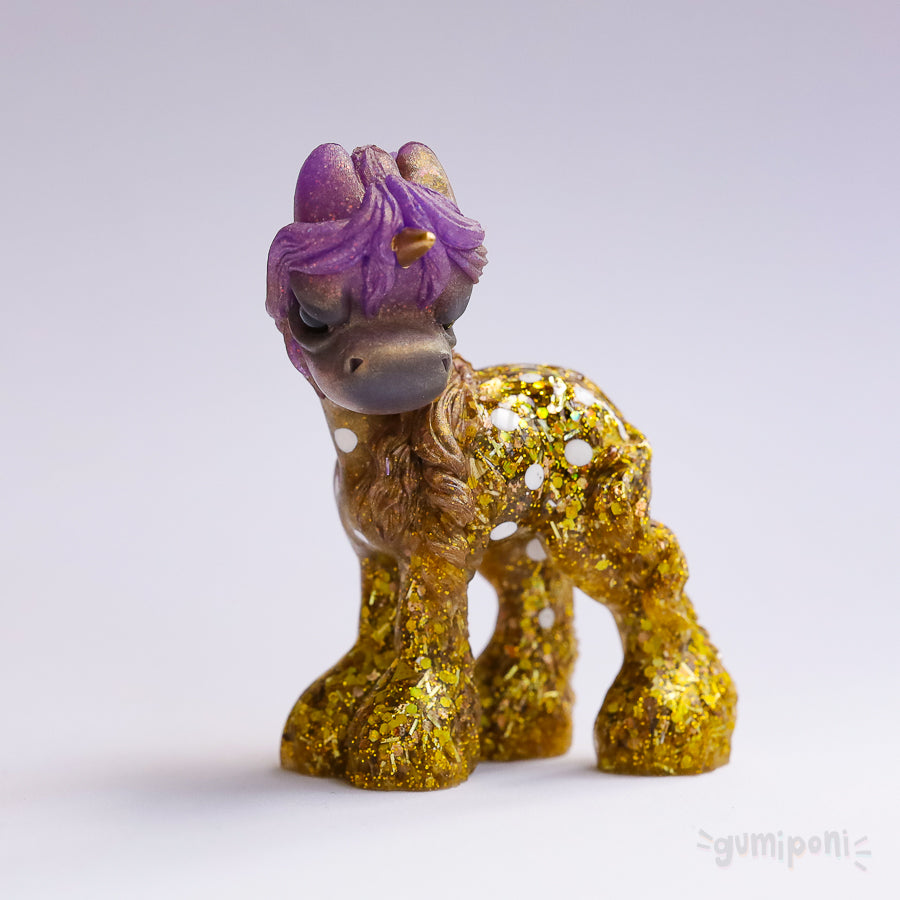 Gilded Grumpicorn GumiPoni
