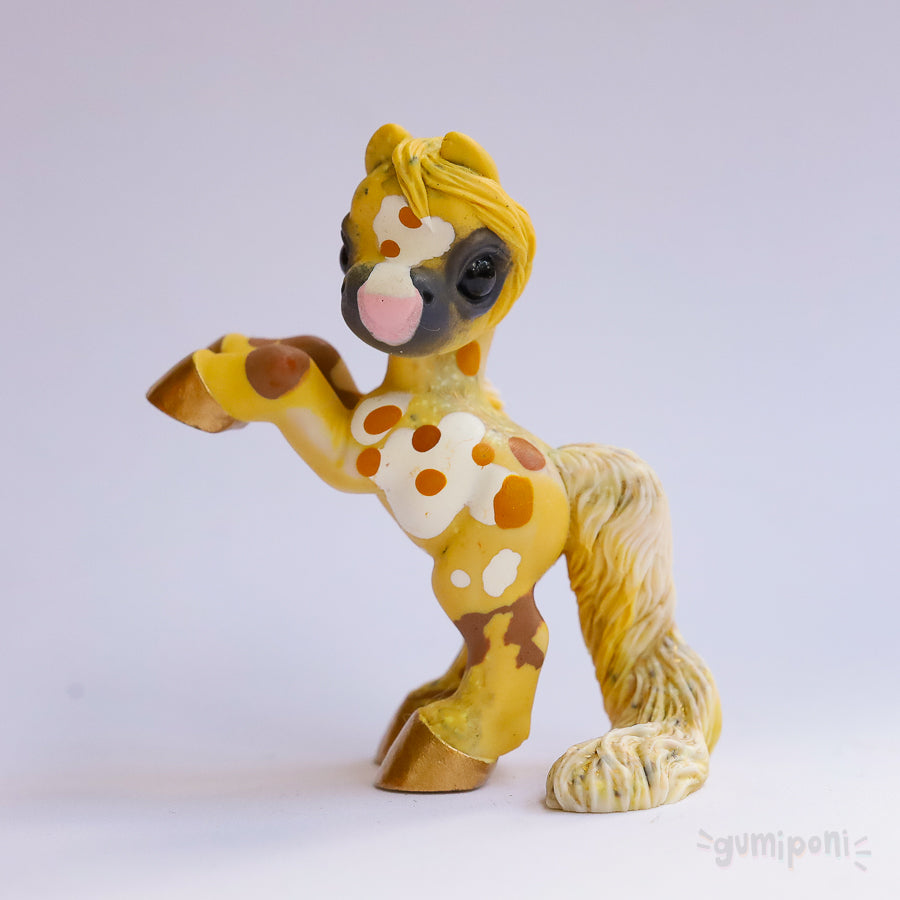 Palomino Spotted Luna GumiPoni