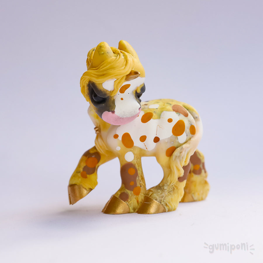 Palomino Spotted Grumpicorn GumiPoni