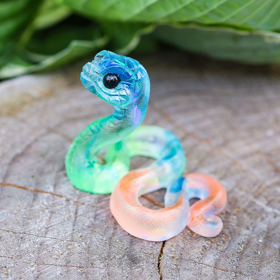 Iridescent GumiSnek