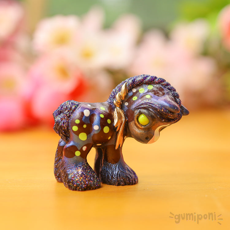 Nighttime Clyde GumiPoni