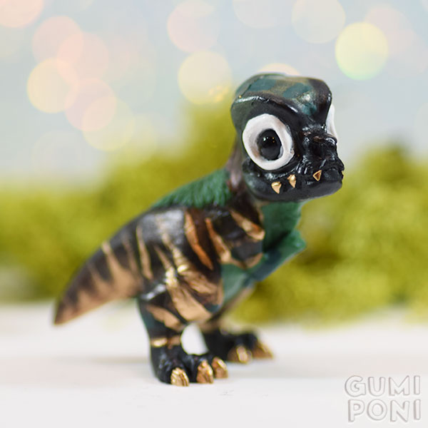 Gold Striped Gumisaur