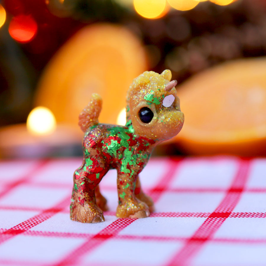 Festive Clover GumiPoni