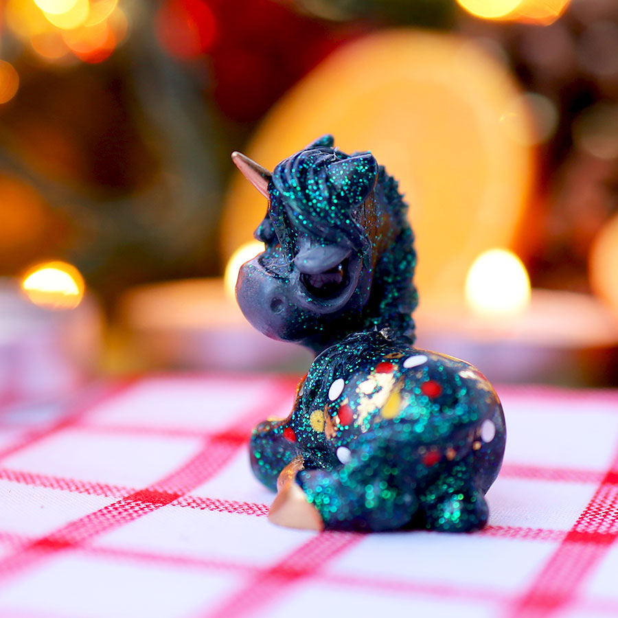 Festive Grumpicorn GumiPoni
