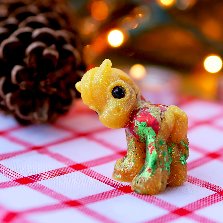 Festive Shyloh GumiPoni