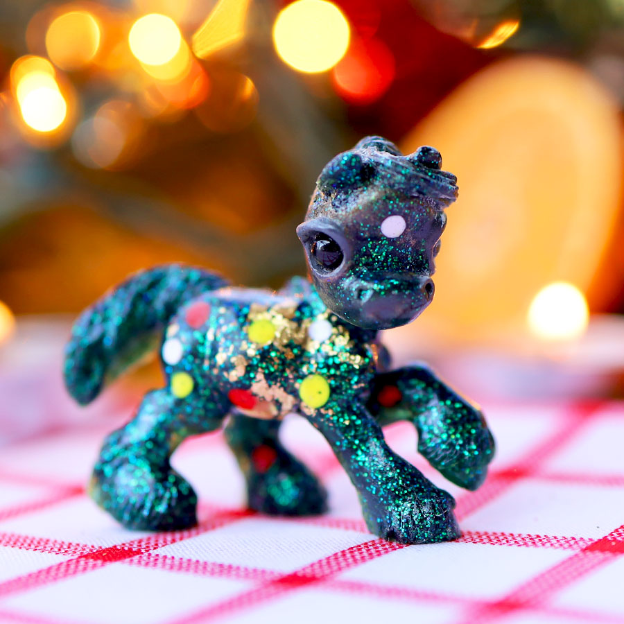Festive Mustang GumiPoni