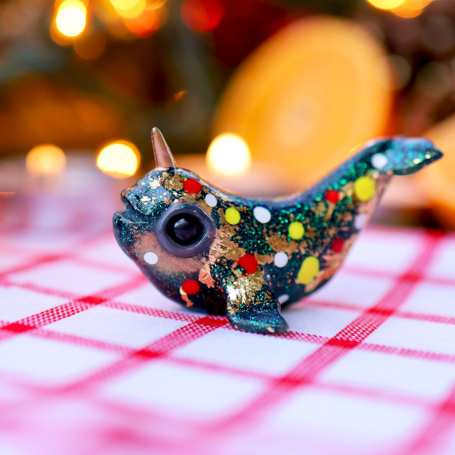 Festive Narwhal GumiPoni