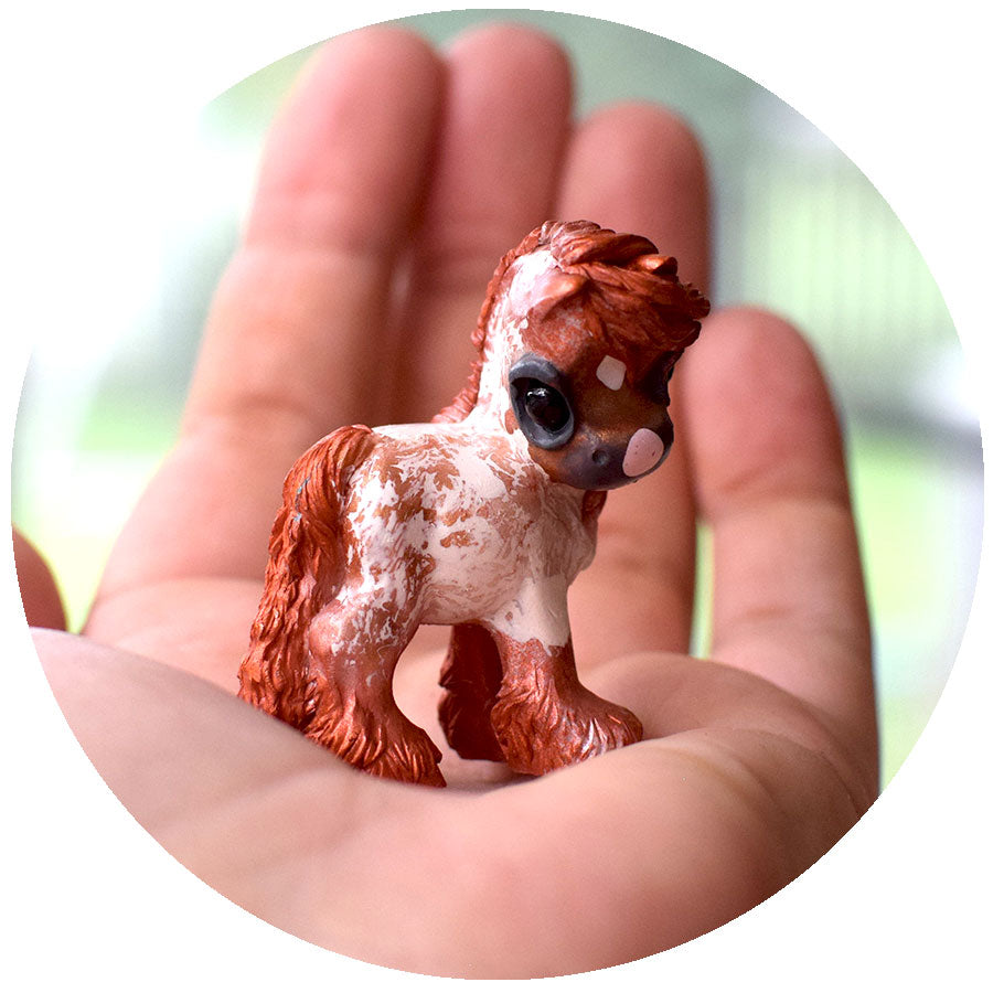 Chestnut Roan Fae GumiPoni