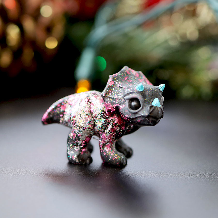 Pink Foil Tulip Gumisaur