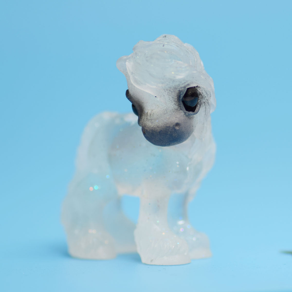Snow Globe Level B GumiPoni