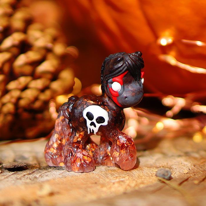 Skully Lily GumiPoni
